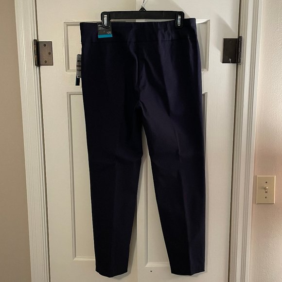 Size 12 Short (petite) Alfani navy blue Skinny Leg pants with tummy control. - Picture 2 of 6